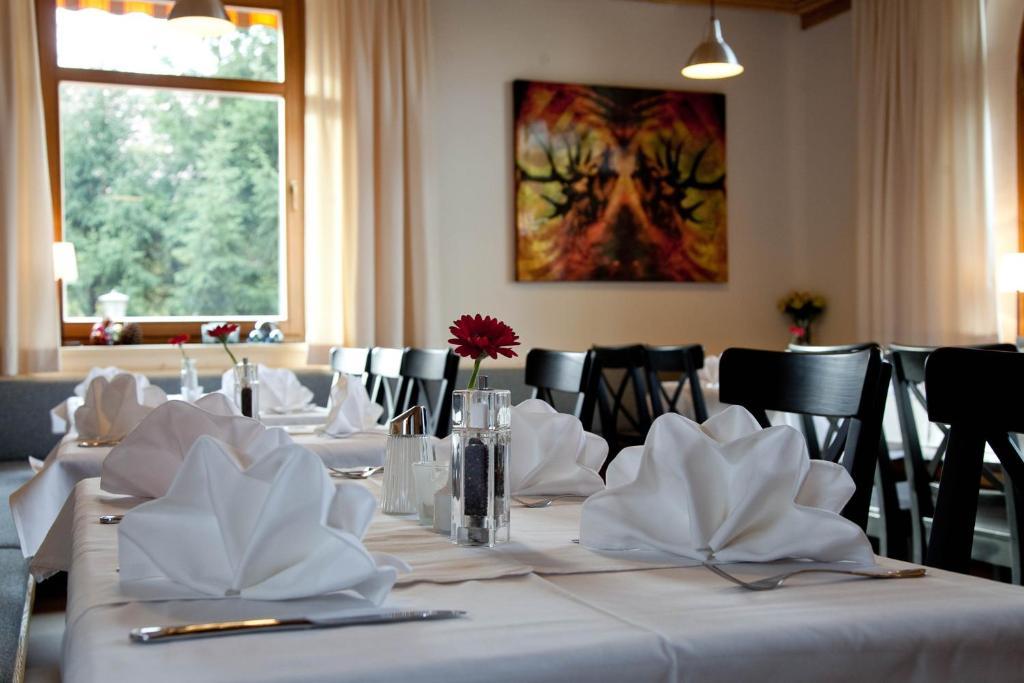 Hotel Gasthof Zum Kirchenwirt Puch bei Hallein Ngoại thất bức ảnh