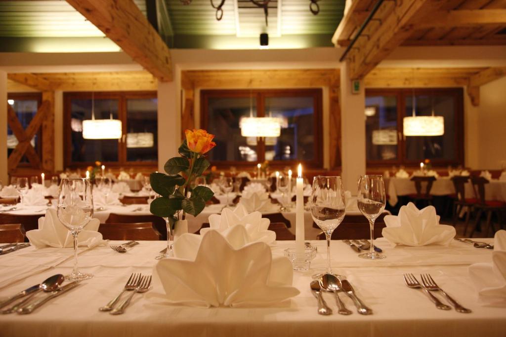 Hotel Gasthof Zum Kirchenwirt Puch bei Hallein Ngoại thất bức ảnh