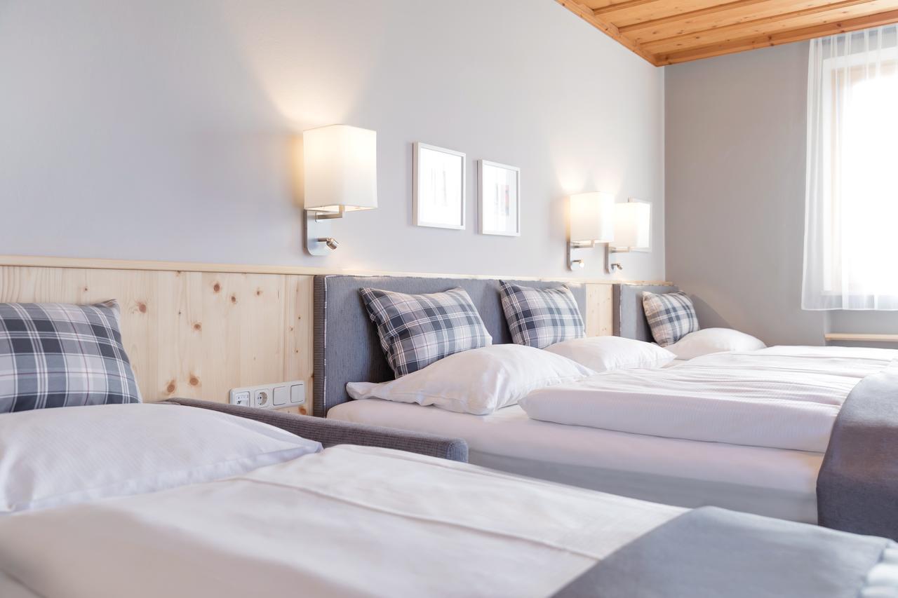 Hotel Gasthof Zum Kirchenwirt Puch bei Hallein Ngoại thất bức ảnh