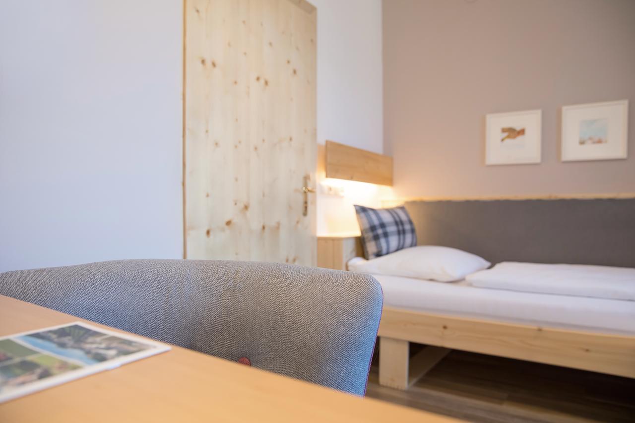 Hotel Gasthof Zum Kirchenwirt Puch bei Hallein Ngoại thất bức ảnh