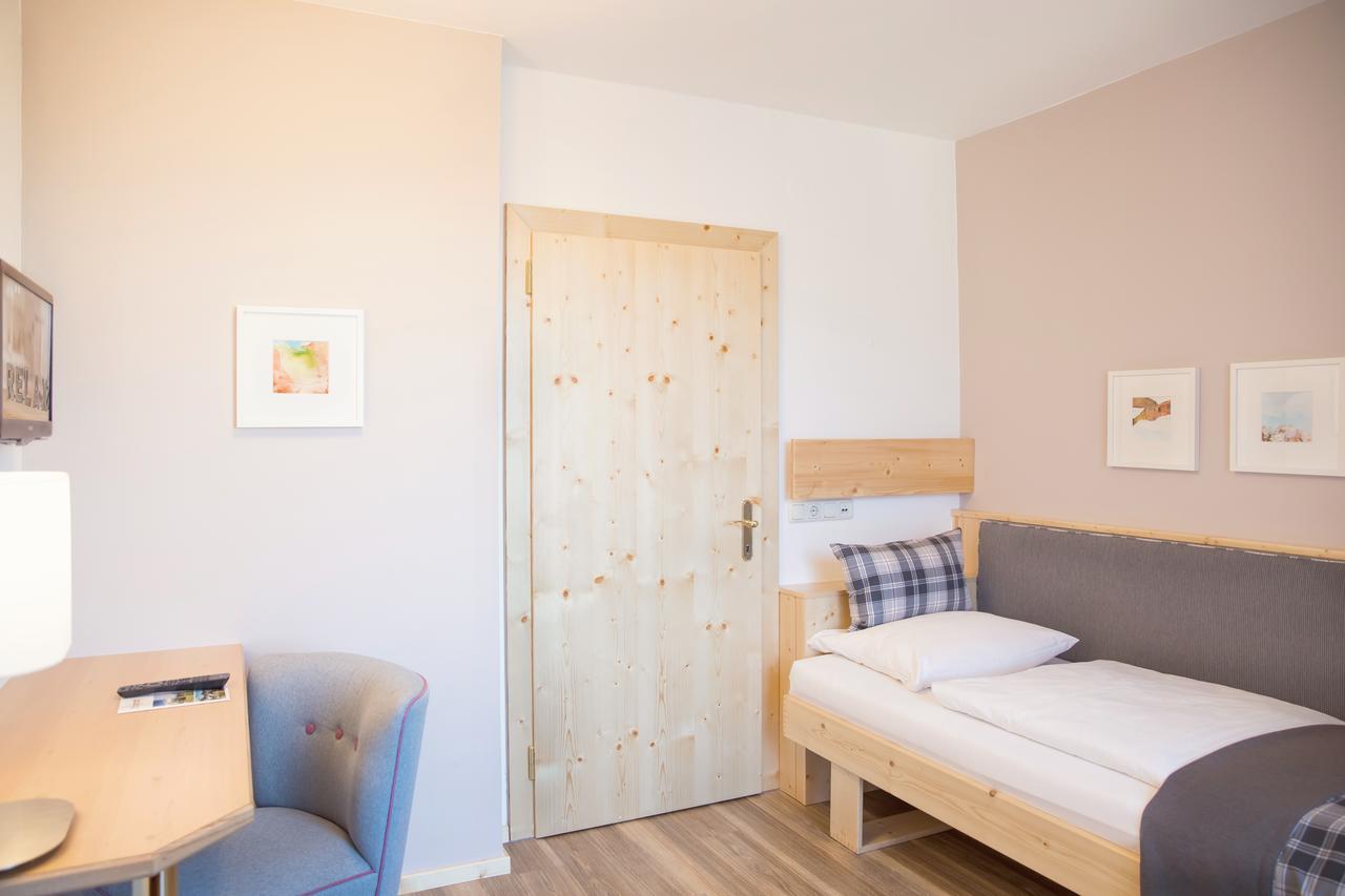 Hotel Gasthof Zum Kirchenwirt Puch bei Hallein Ngoại thất bức ảnh
