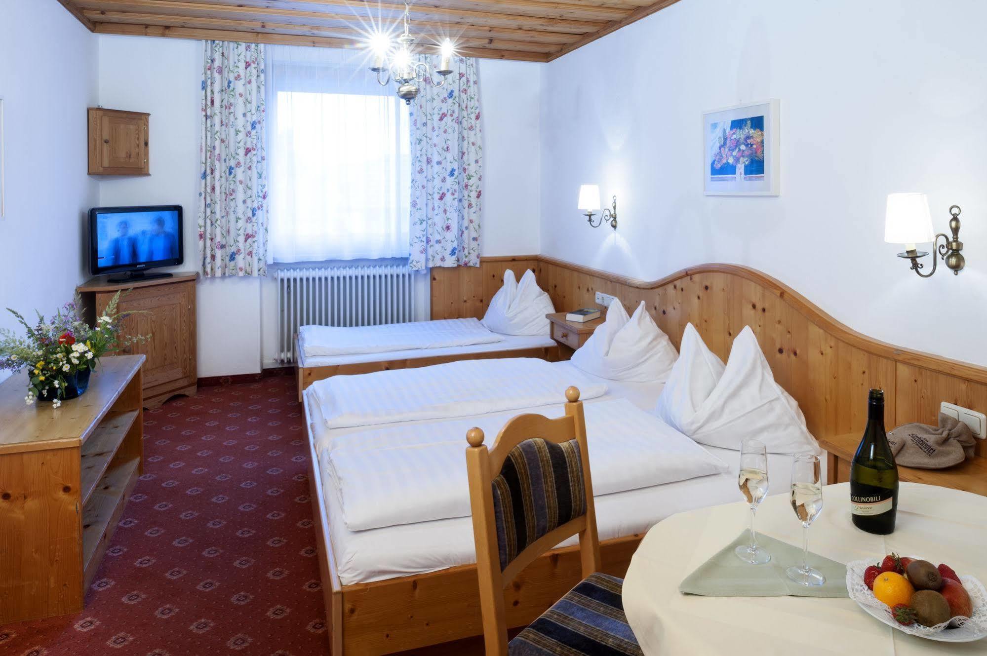 Hotel Gasthof Zum Kirchenwirt Puch bei Hallein Ngoại thất bức ảnh